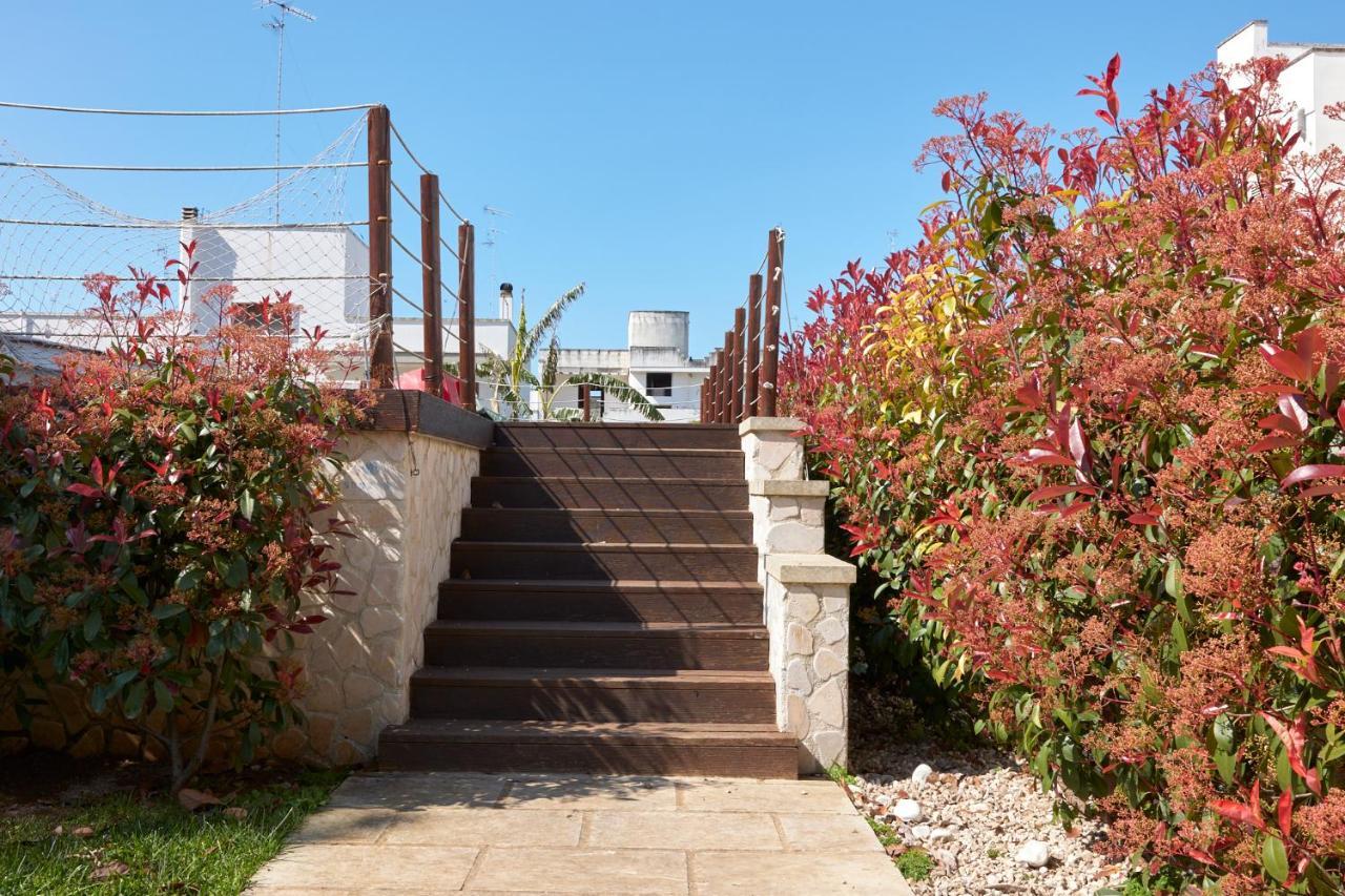 Il Giardino Di Flora Con Piscina Ξενοδοχείο Λέτσε Εξωτερικό φωτογραφία