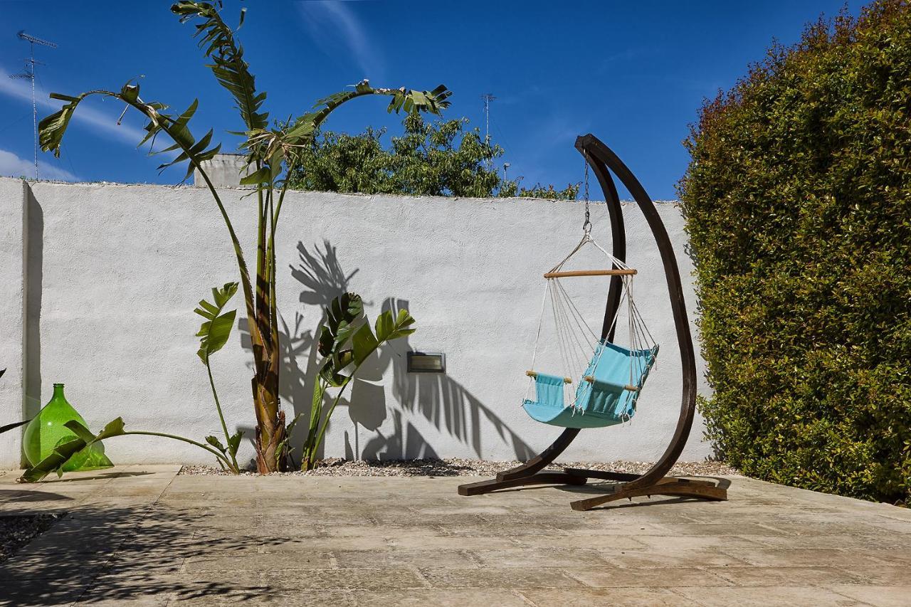 Il Giardino Di Flora Con Piscina Ξενοδοχείο Λέτσε Εξωτερικό φωτογραφία
