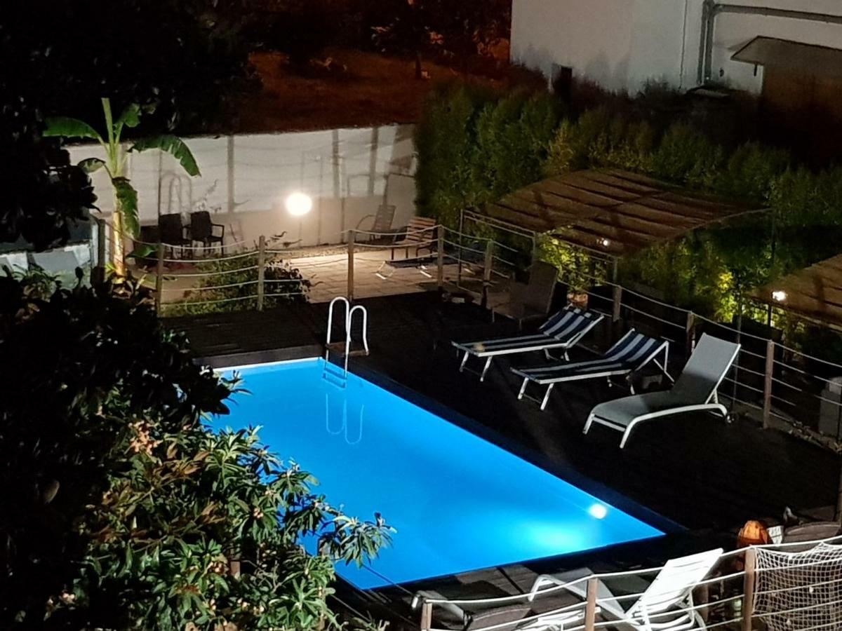 Il Giardino Di Flora Con Piscina Ξενοδοχείο Λέτσε Εξωτερικό φωτογραφία